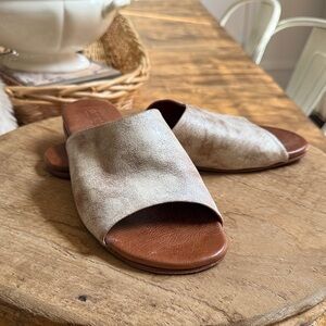 Bed Stu Cream and Brown Slide Sandals